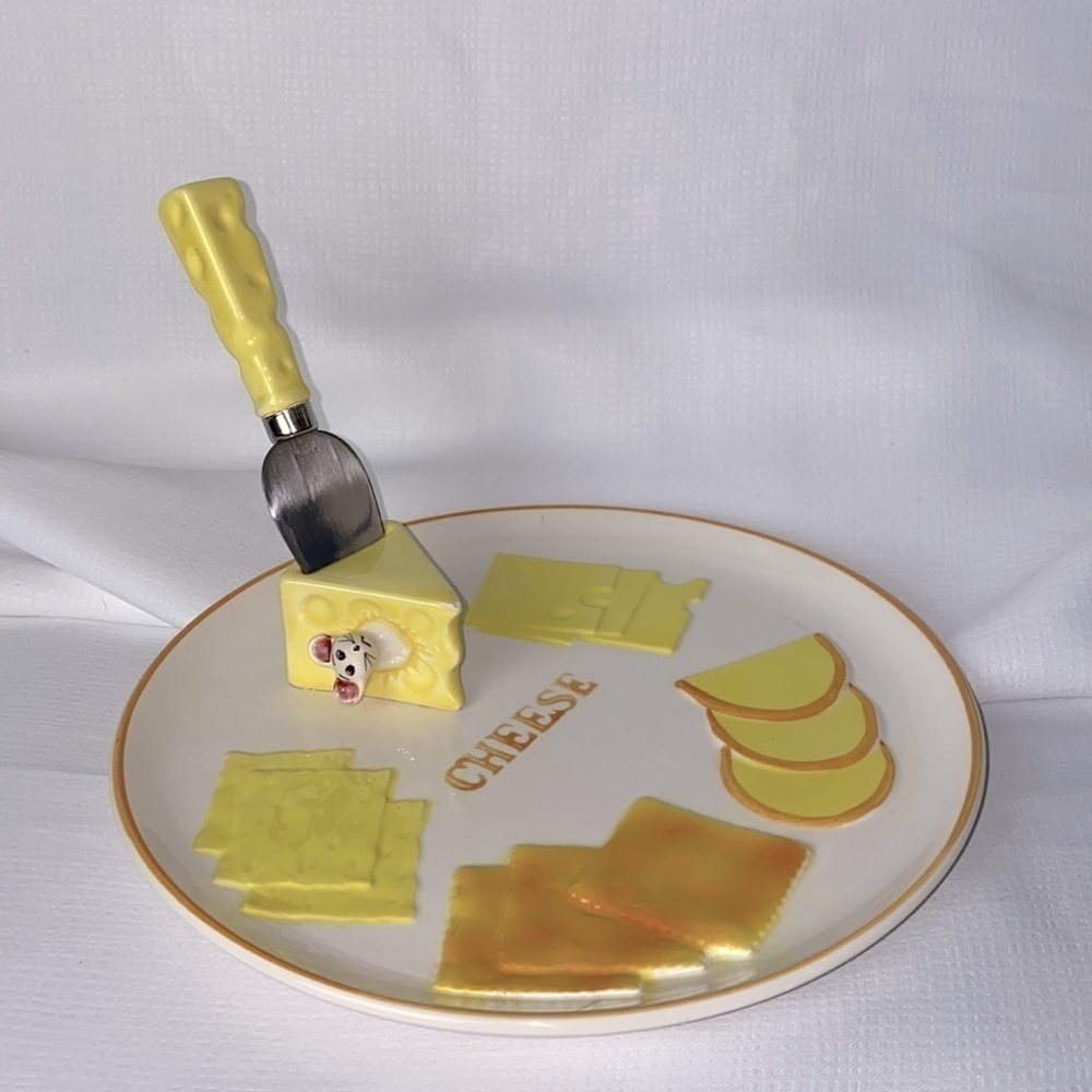 Vintage Cute 1980’s Charcuterie Porcelain Plate w/Mouse/Cheese Wedge & Spreader